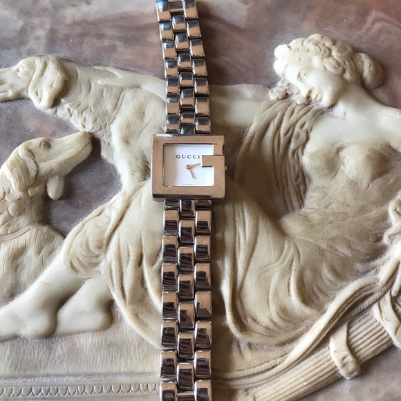 Vintage Gucci Watch - Picture 1 of 3
